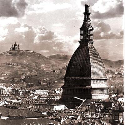 1953 il 23 maggio, Mole Antonelliana dopo il temporale